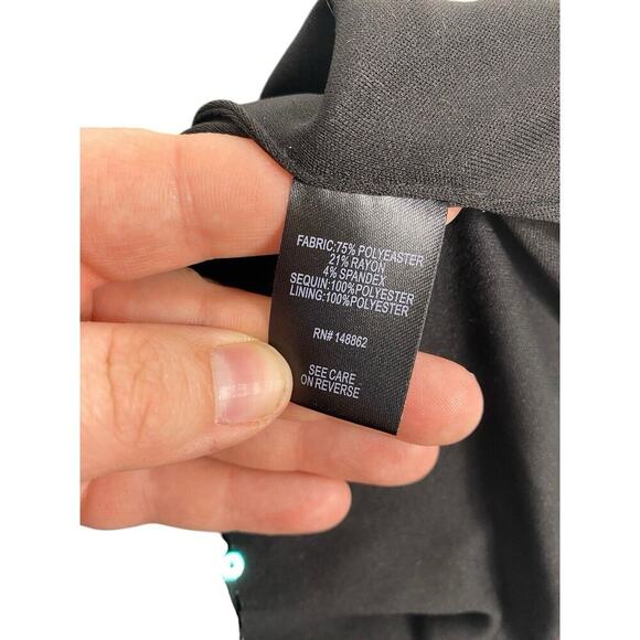 Torrid Skirt Size 1 1X Green Sequin on Black Glam Y2K Sparkle Mermaid Concert - Picture 9 of 9